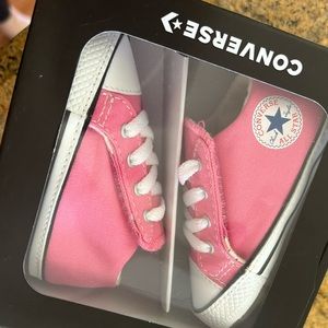 New infant Converse Pink